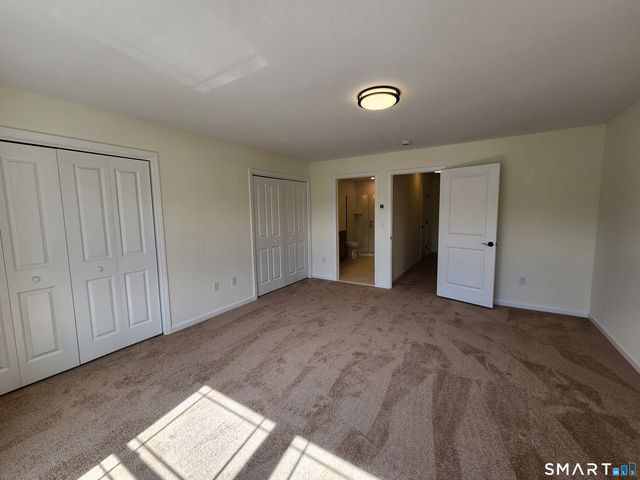 100 Mulholland Way 51, North Haven, CT 06473