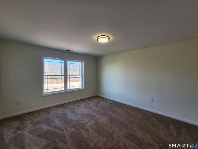 100 Mulholland Way 51, North Haven, CT 06473