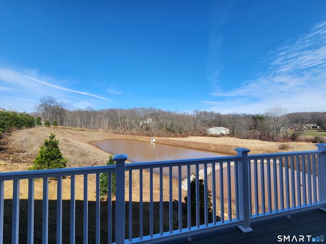 100 Mulholland Way 51, North Haven, CT 06473