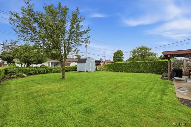 96 Ceil Drive, Cheektowaga, NY 14227