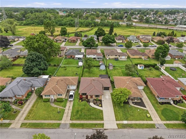 96 Ceil Drive, Cheektowaga, NY 14227