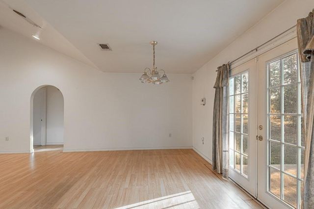 111 Hemlock Road, Lufkin, TX 75901