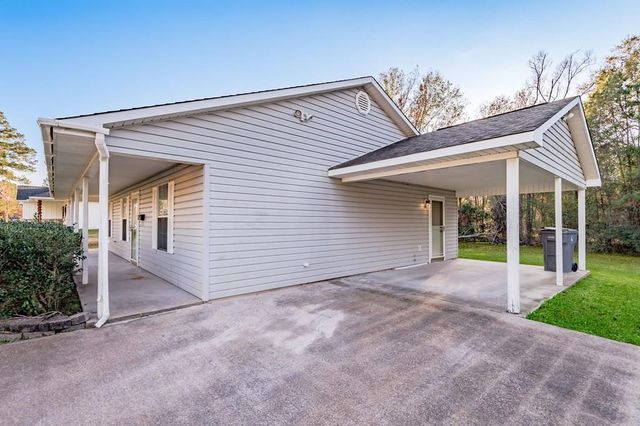 111 Hemlock Road, Lufkin, TX 75901