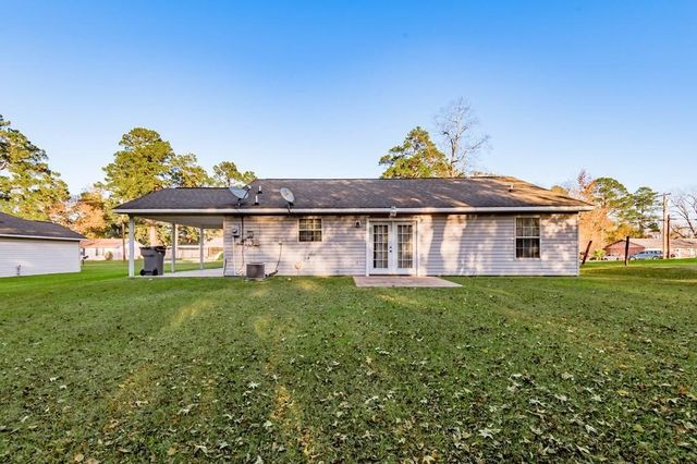 111 Hemlock Road, Lufkin, TX 75901