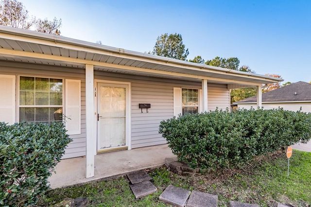 111 Hemlock Road, Lufkin, TX 75901