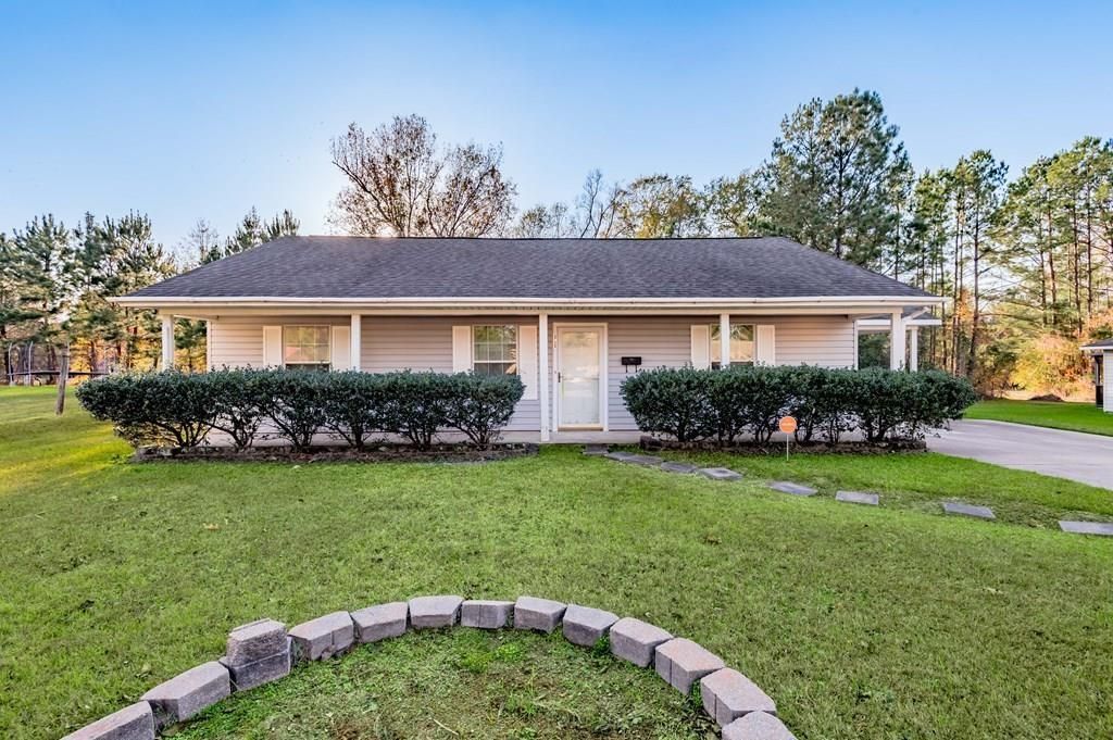 111 Hemlock Road, Lufkin, TX 75901