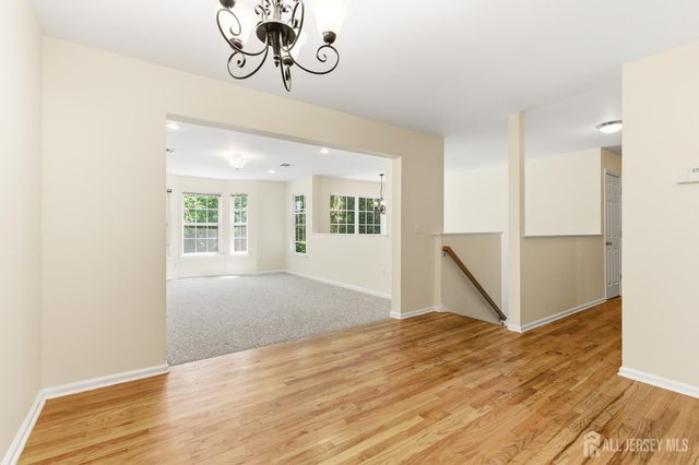 141 Forest Drive, Piscataway, NJ 08854