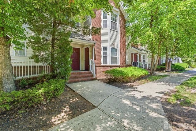 141 Forest Drive, Piscataway, NJ 08854