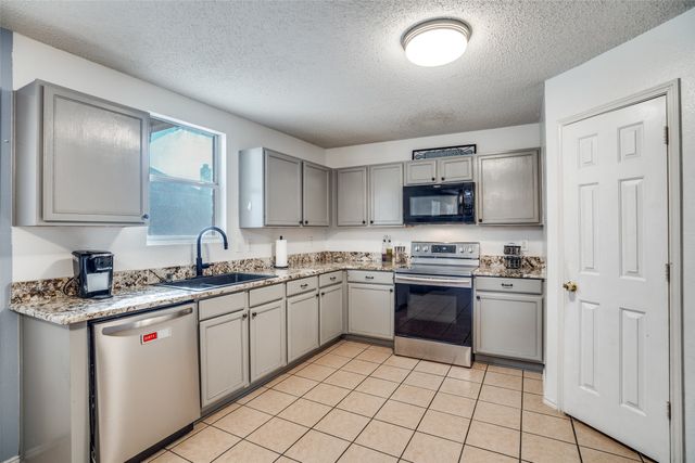 1964 Copper Mountain Drive, Fort Worth, TX 76247