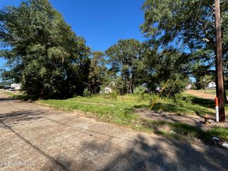N Front Street, Mccomb, MS 39648