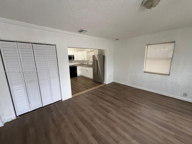 10 NW 71st Street Front, Miami, FL 33150