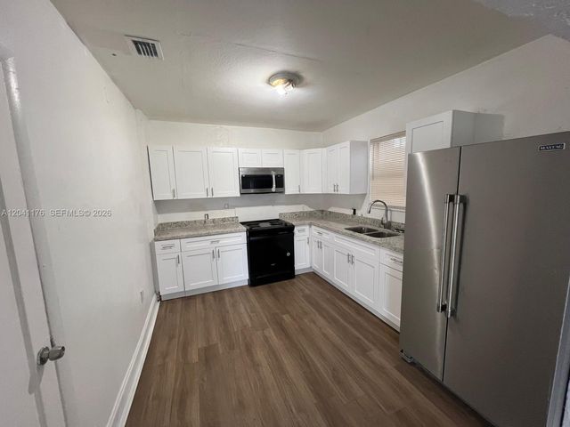 10 NW 71st Street Front, Miami, FL 33150