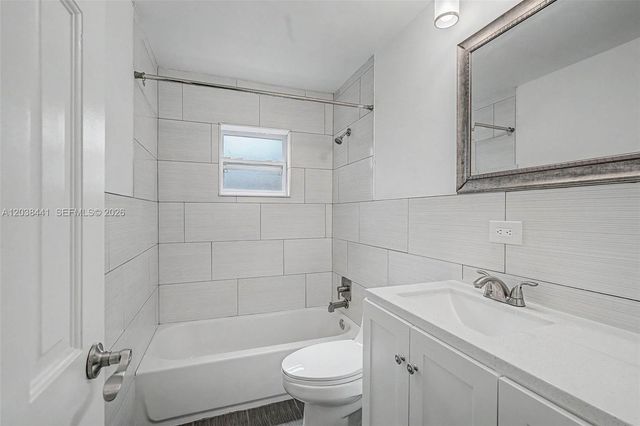 5910 SW 62nd Terrace 0, South Miami, FL 33143