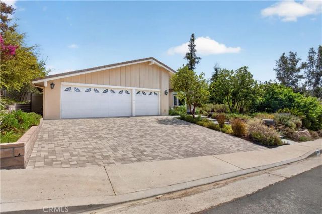 18590 Calle Vista Circle, Porter Ranch, CA 91326