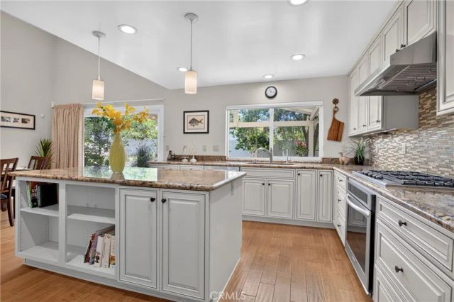 18590 Calle Vista Circle, Porter Ranch, CA 91326
