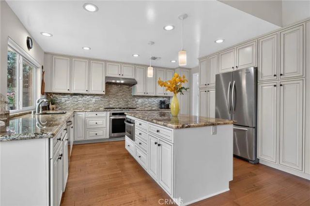18590 Calle Vista Circle, Porter Ranch, CA 91326