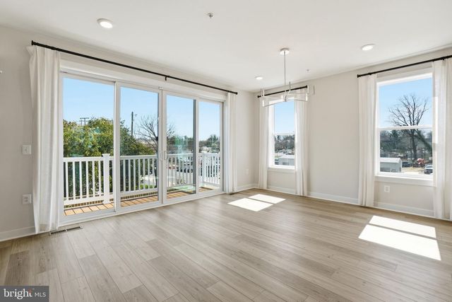 3599 ASTER ST, Fairfax, VA 22030