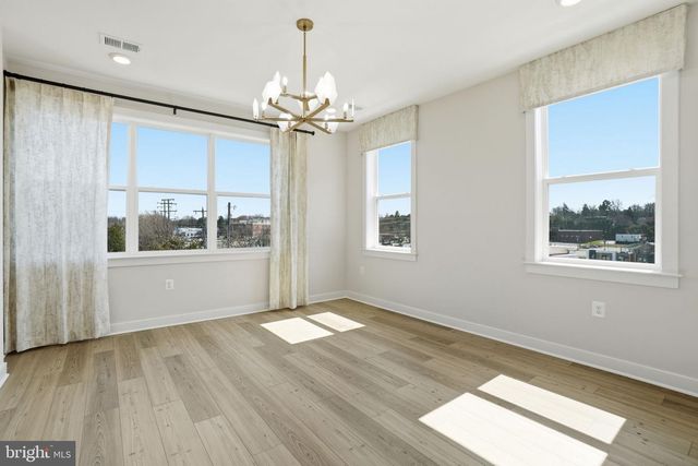 3599 ASTER ST, Fairfax, VA 22030