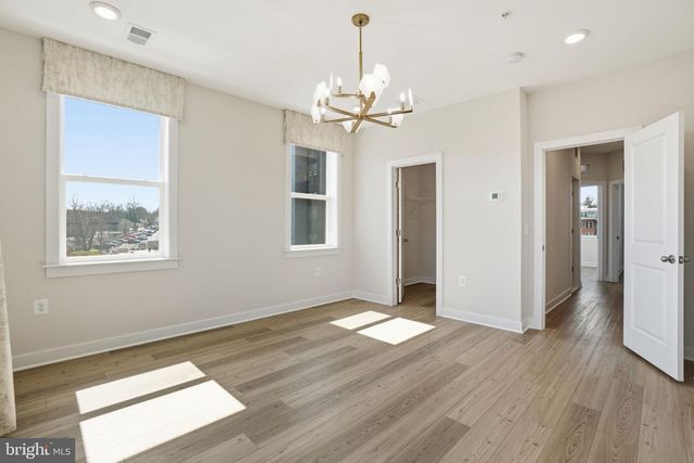 3599 ASTER ST, Fairfax, VA 22030