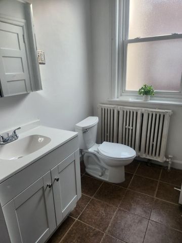 5415 DIAMOND ST, Philadelphia, PA 19131