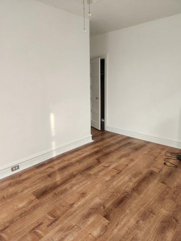 5415 DIAMOND ST, Philadelphia, PA 19131