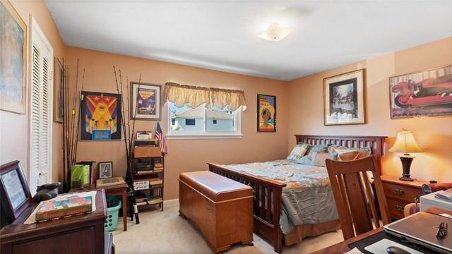 1097 Redfish Street, Bayou Vista, TX 77563