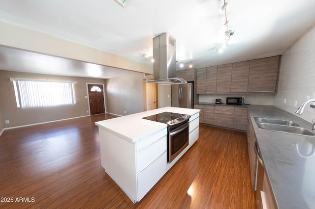 1149 W 10TH Street, Tempe, AZ 85281