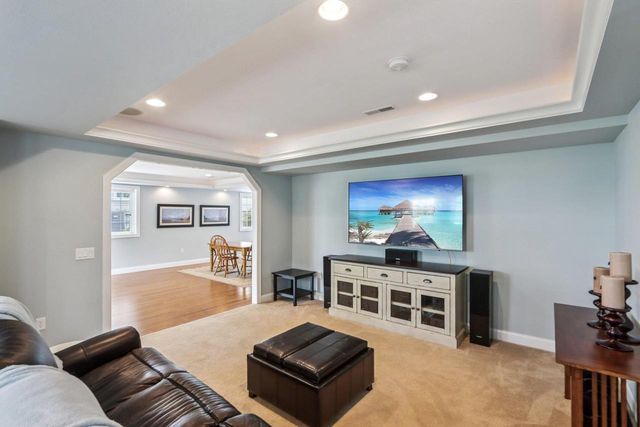 1222 Wenzel Way, Waunakee, WI 53597