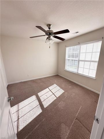 4123C Everett ST, Chesapeake, VA 23324