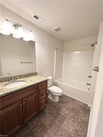 4123C Everett ST, Chesapeake, VA 23324