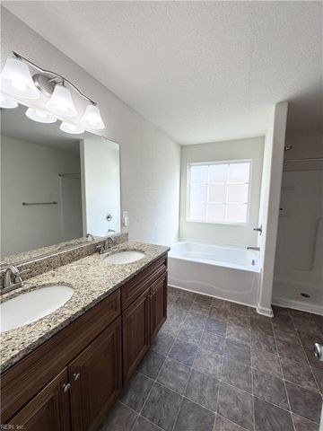 4123C Everett ST, Chesapeake, VA 23324