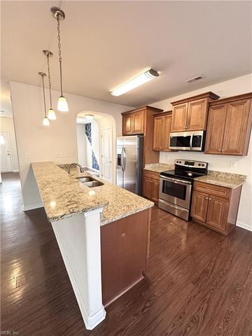 4123C Everett ST, Chesapeake, VA 23324