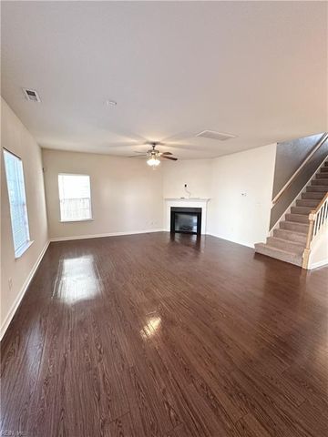 4123C Everett ST, Chesapeake, VA 23324