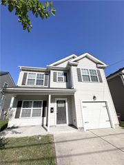 4123C Everett ST, Chesapeake, VA 23324