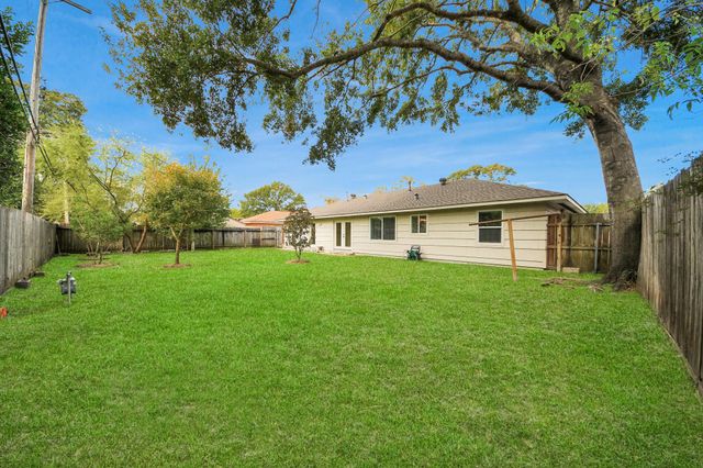 9535 Vogue Lane, Houston, TX 77080