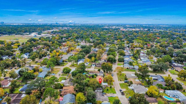 9535 Vogue Lane, Houston, TX 77080