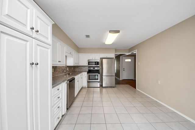 9535 Vogue Lane, Houston, TX 77080