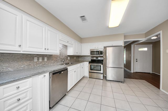 9535 Vogue Lane, Houston, TX 77080