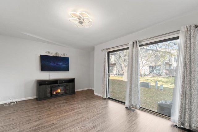 1651 W Edgerton AVENUE #B, Milwaukee, WI 53211