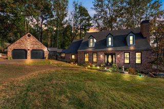 31 E Lake Drive, North Little Rock, AR 72116