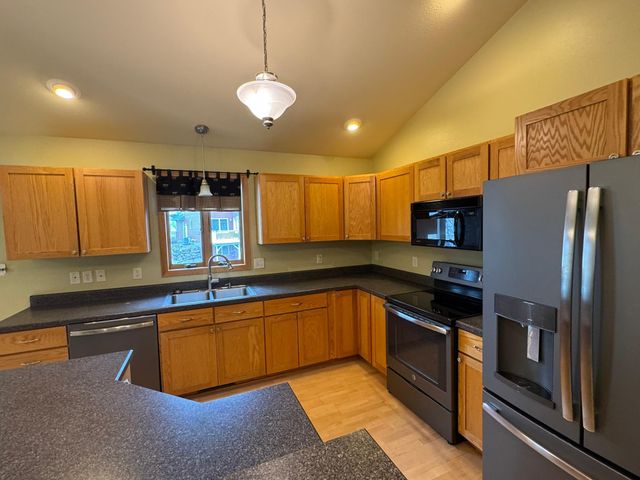 105 Priscilla Court, Mankato, MN 56001