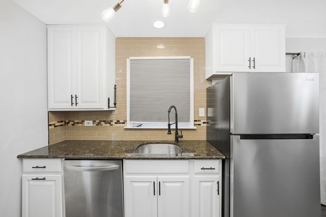 1207 Olive Road, Homewood, IL 60430