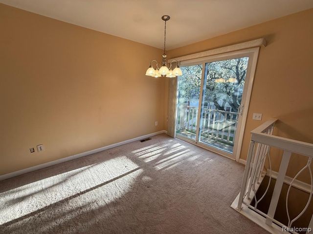 2761 Fox Hollow Court, Lake Orion, MI 48360