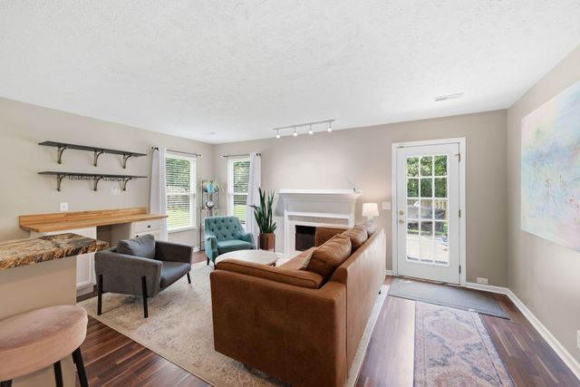 1804 Brookmeadow Ln, Hermitage, TN 37076