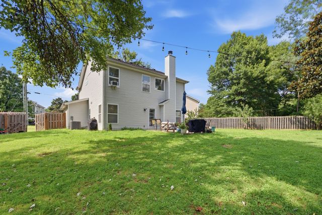 1804 Brookmeadow Ln, Hermitage, TN 37076