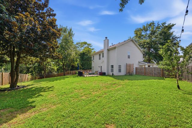 1804 Brookmeadow Ln, Hermitage, TN 37076