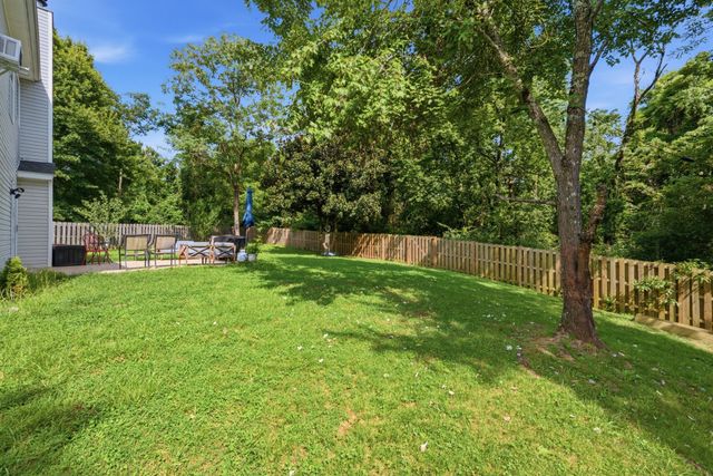 1804 Brookmeadow Ln, Hermitage, TN 37076