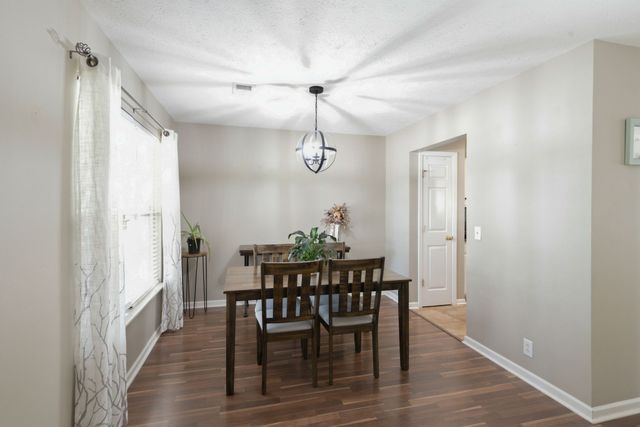 1804 Brookmeadow Ln, Hermitage, TN 37076