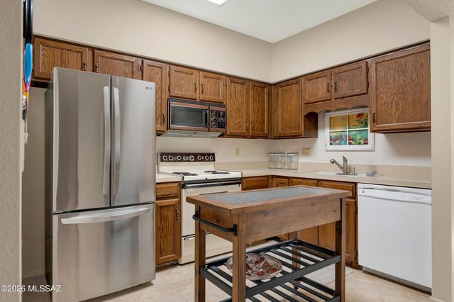 952 W Camino Asturias, Green Valley, AZ 85622