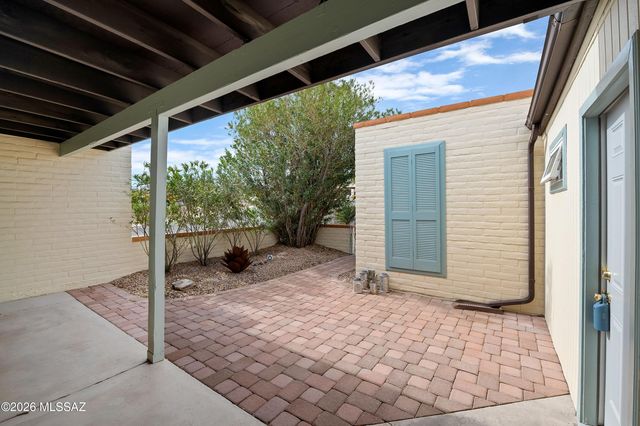 952 W Camino Asturias, Green Valley, AZ 85622